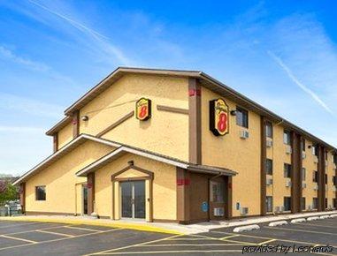 Super 8 By Wyndham Cedar Rapids Exterior foto
